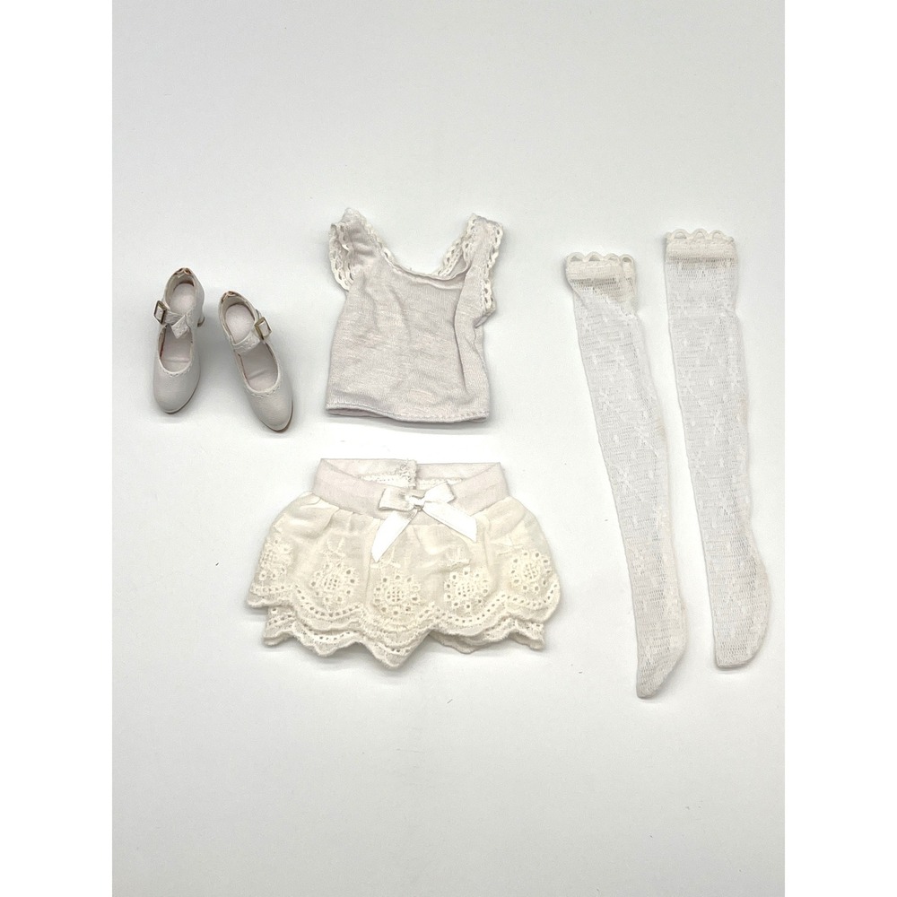 Tonner 16" Wilde Imagination "Essential Ellowyne Five" Outfit Only